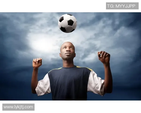 南非足球女星带领队伍突破重围 成为国际赛场上的新兴力量