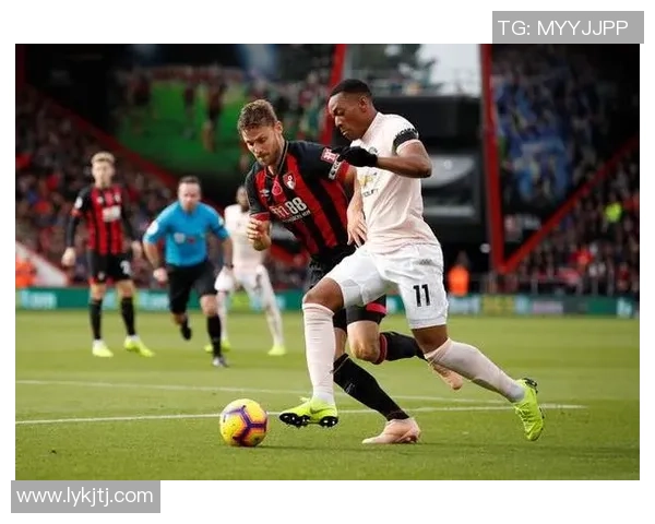 捷克足球巨星以精湛左脚技术统治赛场展现非凡天赋与艺术魅力